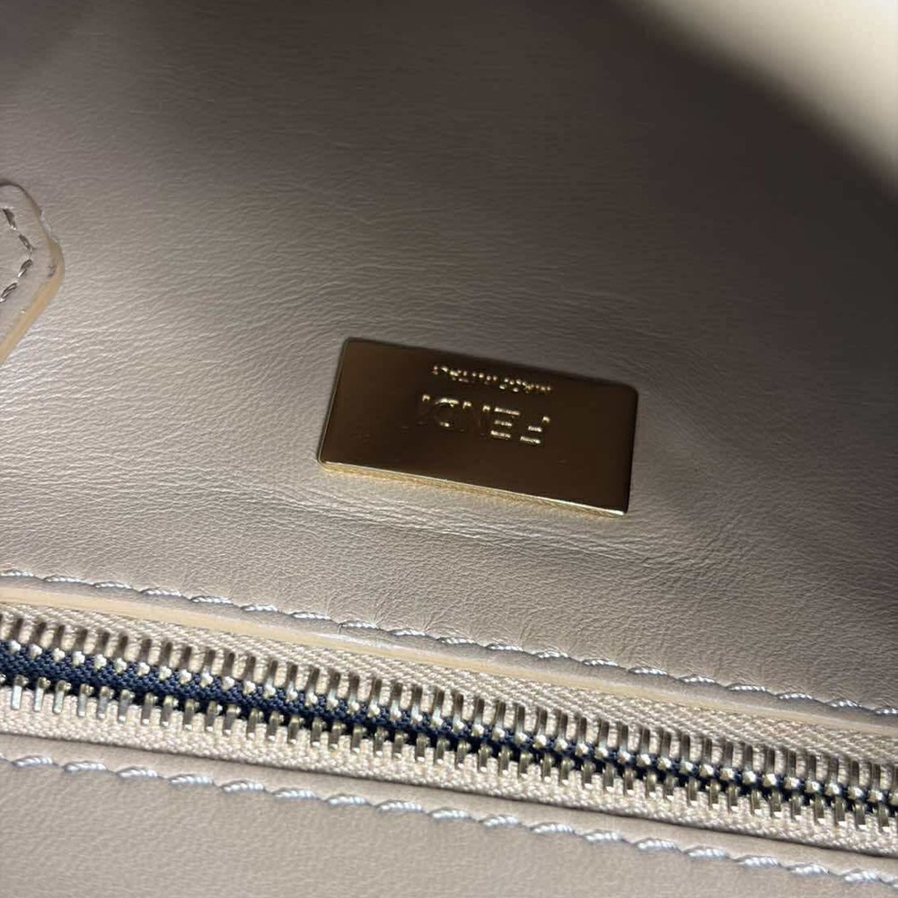 Fendi Mini Peekaboo in Beige Ostrich leather with Gold Accents - Picture 7 of 11